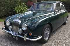 1968 Daimler V8 250